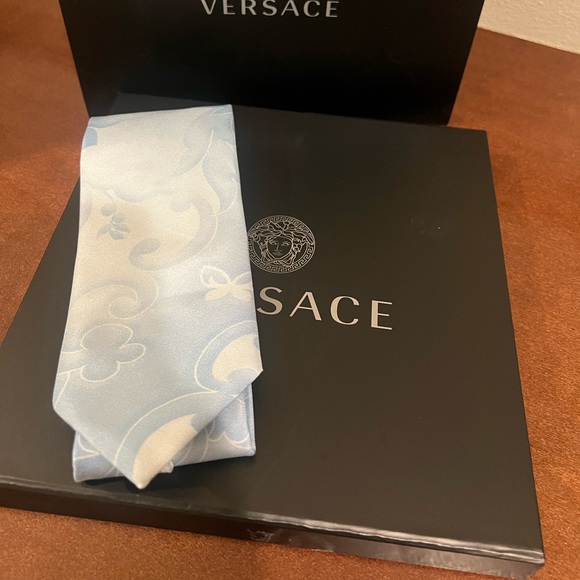 VERSACE TIE - Picture 1 of 4